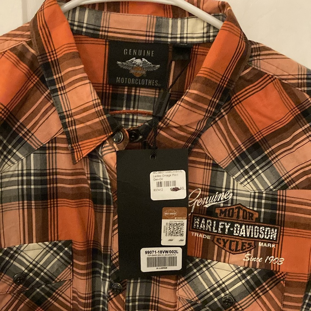 Harley-Davidson NWT orange and black button up short sleeve shirt